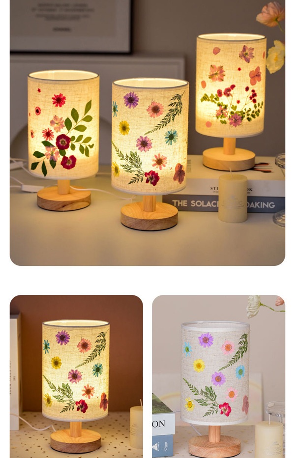 Đèn để bàn decor hoa văn thủ công